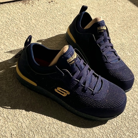 Skechers Work Shoes - Picture 1 of 6